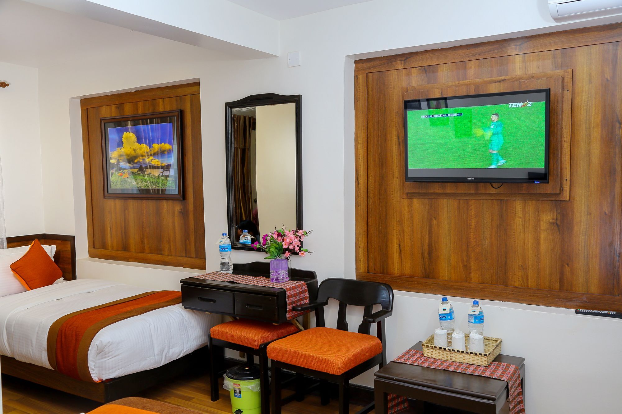Hotel Himalayan Oasis Kathmandu Bagian luar foto