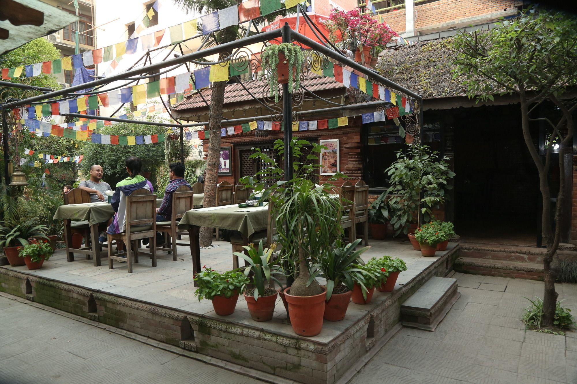 Hotel Himalayan Oasis Kathmandu Bagian luar foto